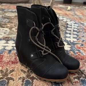 Sorel Black Lace Up Wedge Boots